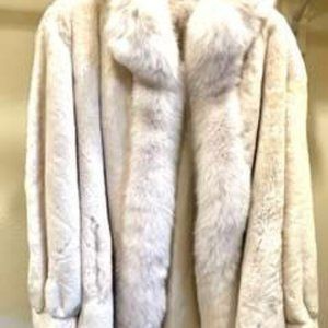 Oscar de la Renta Fur Coat